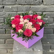 Цветочная композиция из Розы в коробке #REPLACE_PRED# Козмодемьянске