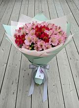 Букет цветов из:  Альстромерии #REPLACE_PRED# Козмодемьянске