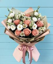 Букет цветов из:  Розы, Альстромерии и Лизиантусы в Козмодемьянске