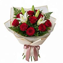 Букет цветов из:  Лилии и Розы в Козмодемьянске