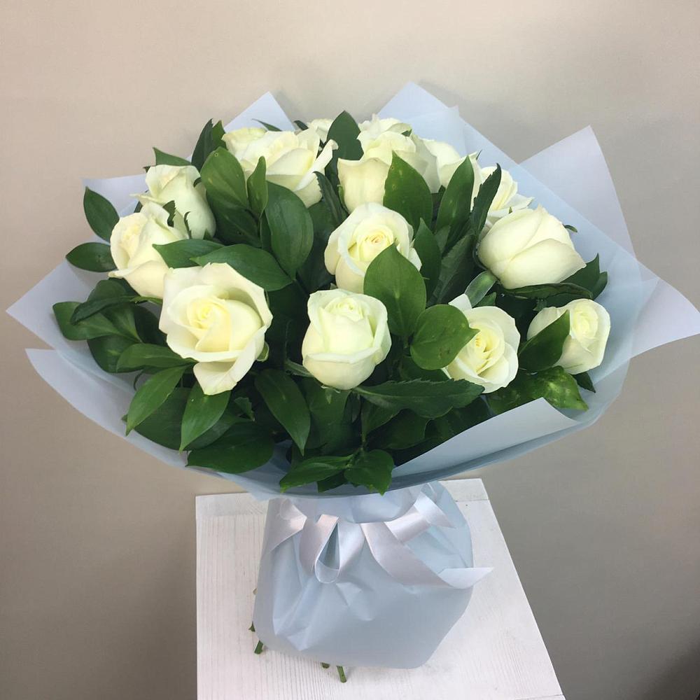 Букет 15 Белых роз Проуд в Козмодемьянске