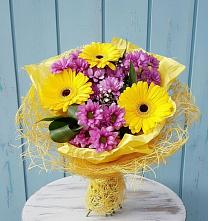 Букет цветов из:  Хризантемы и Герберы в Козмодемьянске