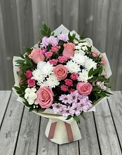 Букет цветов из:  Альстромерии, Гвоздики, Розы и Хризантемы в Козмодемьянске
