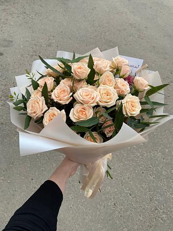 Букет Кремовые розы Латте в Козмодемьянске