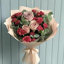 Букет цветов из:  Гвоздики и Розы #REPLACE_PRED# Козмодемьянске