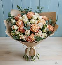 Букет цветов из:  Альстромерии и Розы #REPLACE_PRED# Козмодемьянске